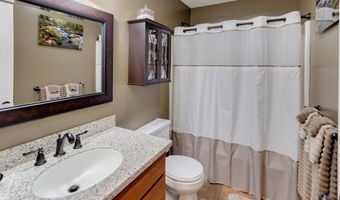 96 Fairway Dr 1, Ashland, NH 03217