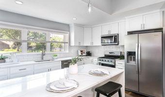 606 W CONWAY St, Baltimore, MD 21230