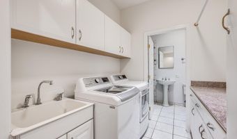 239 Kamalei Cir, Kahului, HI 96732
