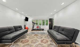 5315 Red Fox Run, Ann Arbor, MI 48105