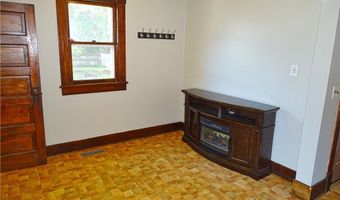 2412 5th St, Eau Claire, WI 54703