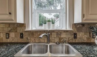 2102 E 17th St, Tulsa, OK 74104