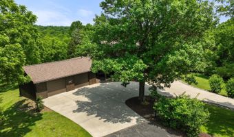 5152 Briar Ridge Dr, Aurora, IN 47001