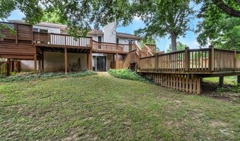501 Echo Hill Ct, Ballwin, MO 63021