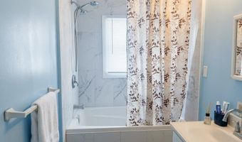 11 Belmont Cir, Danbury, CT 06810