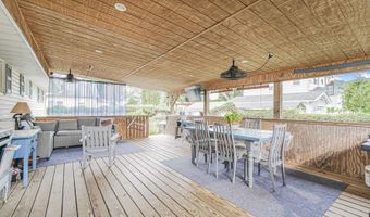 216 Main St, Middletown, NJ 07748