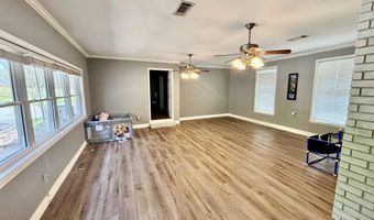102 Club House Dr, Bald Knob, AR 72010