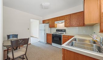 357 Maplewood Dr, Alliance, OH 44601