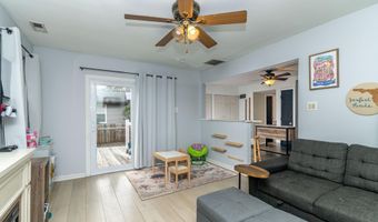 7 BROOKVIEW Dr, Atco, NJ 08004