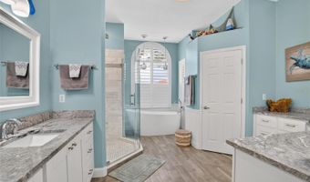 806 EAGLE Ln, Apollo Beach, FL 33572