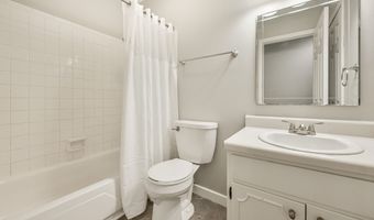 14 Angela Ct, Beech Grove, IN 46107