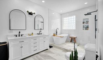 430 Summer Lake Dr, Bedford, IN 47421