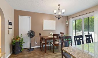 121 Chaparral Dr, Apple Valley, MN 55124