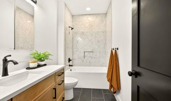 224 Alicia St, Ashland, OR 97520