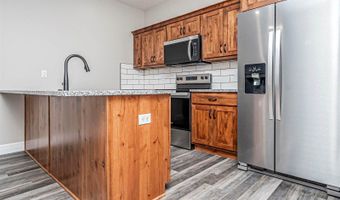 1800-1802 Broadfoot Dr, Abilene, KS 67410