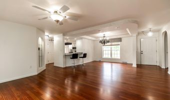 304 CRYSTAL CREEK Xing, Abbottstown, PA 17301