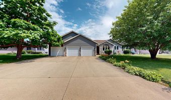 1906 Greenwood Dr, Albert Lea, MN 56007