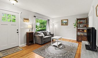 624 Susan Dr, Ann Arbor, MI 48103