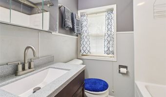 6200 Welker Ave, Des Moines, IA 50312