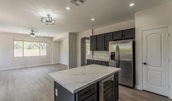 180 W ROADRUNNER Dr, Chandler, AZ 85286