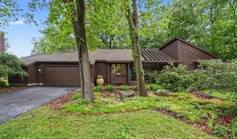 7606 Leyton Dr SE, Ada, MI 49301