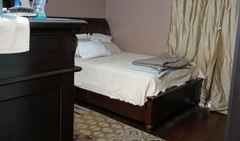 511 N ARMISTEAD St 303, Alexandria, VA 22312