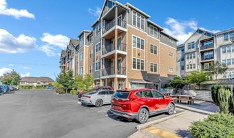 17181 SW SNOWDALE St 105, Beaverton, OR 97007