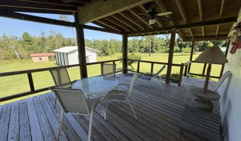 379 Lakepoint Rd, Alford, FL 32420