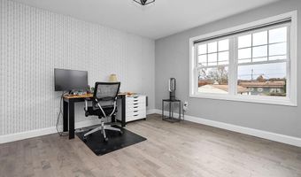 54 Raymond St, East Providence, RI 02914