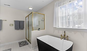 104 WOODS Rd, Chester, MD 21619
