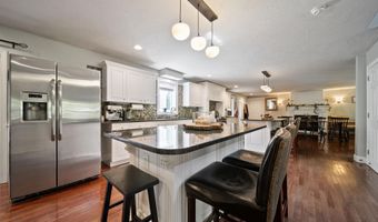 69 Heather Cir, Auburn, NH 03032