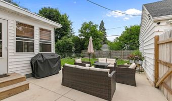 1521 S MEMORIAL Dr, Appleton, WI 54915