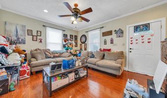 404 9th St, Altavista, VA 24517