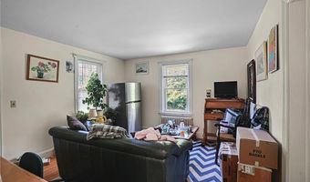 58 Essex Rd, North Kingstown, RI 02852