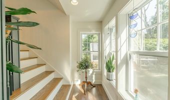 99 Highview Ave, Hopkinton, RI 02832