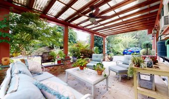 40 N Shore Rd, Absecon, NJ 08201