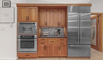 6921 AYR Ln, Bethesda, MD 20817