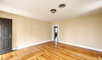 247 Grosvenor Ave, North Providence, RI 02904