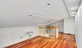 100 N UNION St A, Alexandria, VA 22314