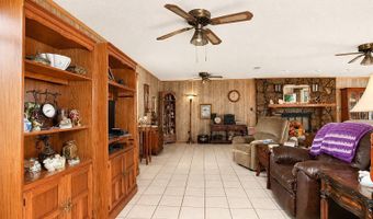 9106 E Swan Lake Rd, Altheimer, AR 72004