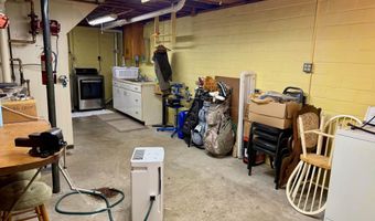 1824 Bryn Mawr Cir, Atlantic, IA 50022