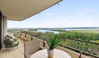 1300 CRYSTAL Dr 1102S, Arlington, VA 22202