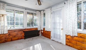 154 Essex Rd, North Kingstown, RI 02852