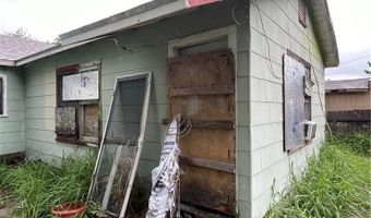 249 N 10th St, Aransas Pass, TX 78336