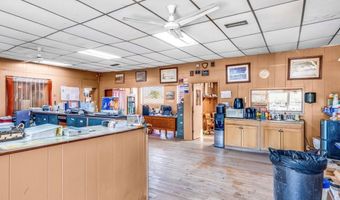 323 Water St, Apalachicola, FL 32320