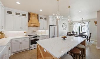 350 Rolling Ranch Blvd, Alvord, TX 76225