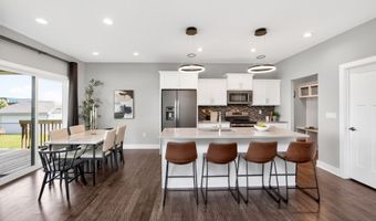 3817 NW Beechwood St, Ankeny, IA 50023