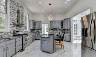 337 Lakeshore Dr, Berkeley Lake, GA 30096