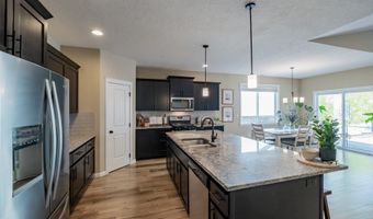 2151 NE DECIDUOUS Ave, Albany, OR 97321