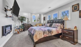 14 Dolan Ave, Aberdeen, NJ 07747